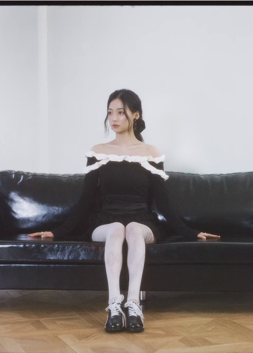 Yeeun's album jacket shoot!