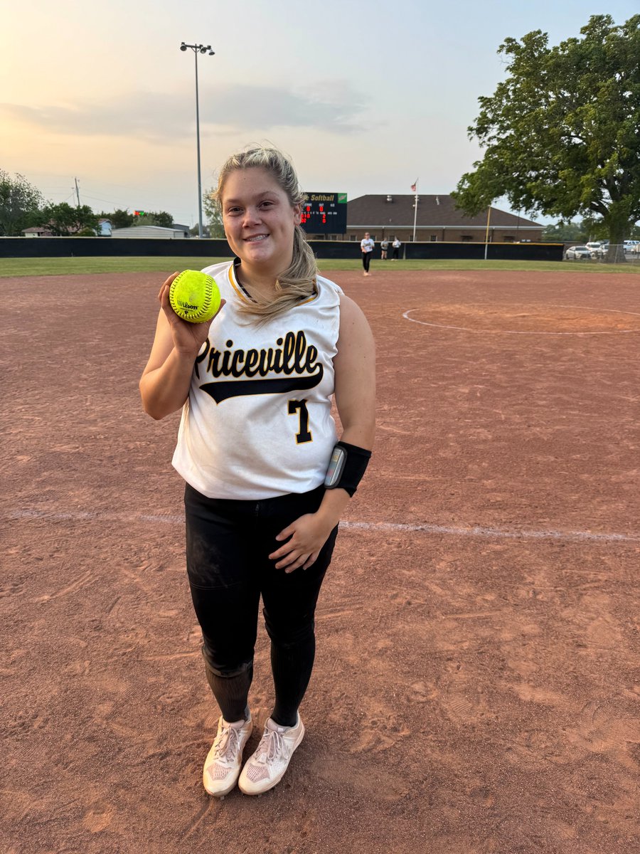 Kyle Parmley 🥎 tweet media