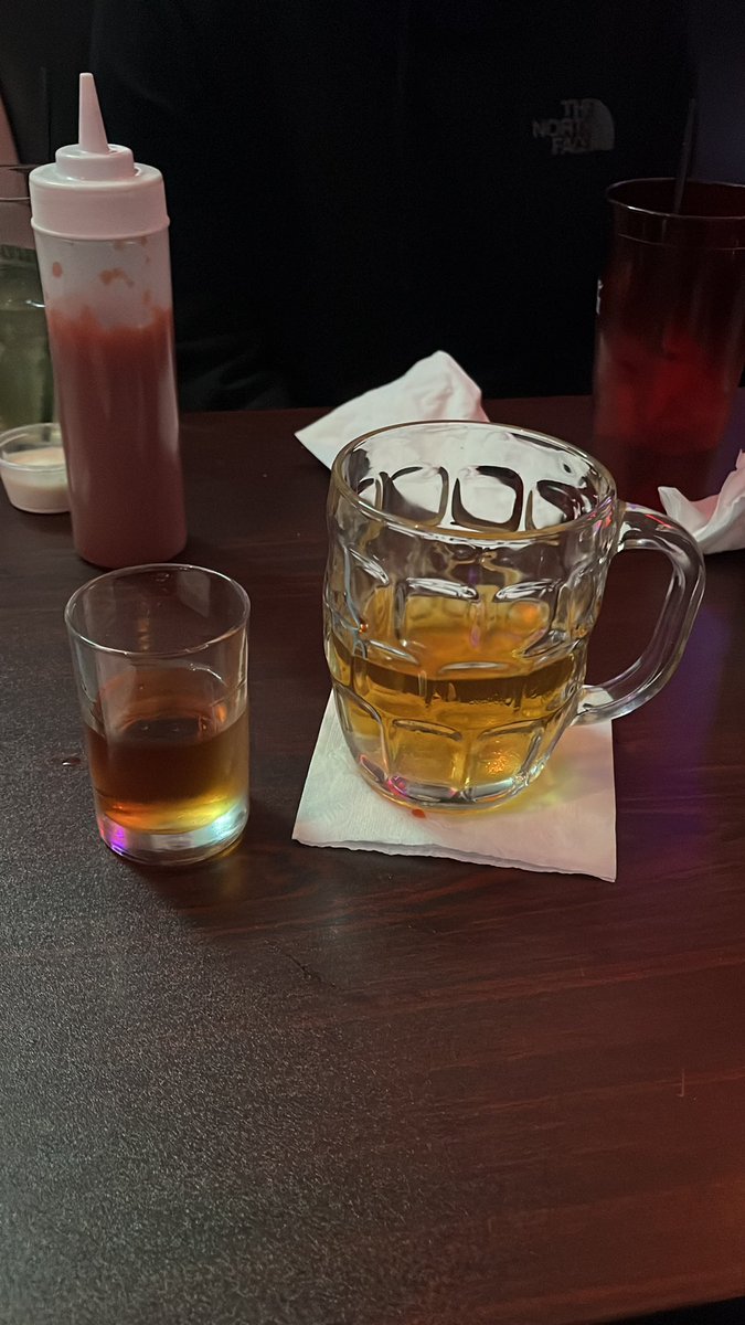 Ron_Mexico22's tweet photo. In what fucking world is this a single shot? #NotComplaining #DownTheHatch https://t.co/l1XQ847EVc