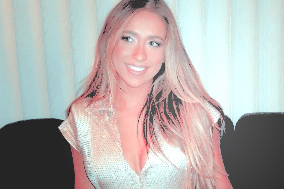ᅠ ᅠ ᅠ ᅠ ᅠᅠ ﹔ 𝒓͟𝐨𝐬𝐚𝐥𝐢𝐞 .ᐟ | new 📌 tweet media