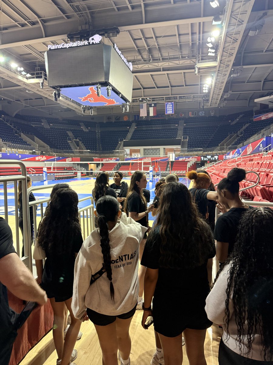NorthForneyATs's tweet photo. Shout out to Hannah from SMU for being the best host to us today! Thank you for letting us be apart of your day! We appreciate you! #ManifestIT #Ponyup @SMUMustangs @ForneyAthletics @NFHS_TrueNorth @NFHS_FALCONS https://t.co/Fn9OpQZyKp