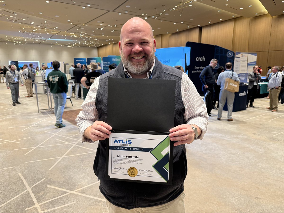 wownetwork's tweet photo. Kudos to Aaron Teffeteller, the new Coordinator of the W.O.W. Network, who was recognized at the ATLIS Conference in Columbus, OH for his national leadership role in technology with the ATLIS Leadership Institute. @Webbschoolknox https://t.co/tz5uplnEHl