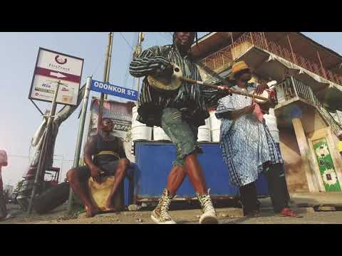 AfroVideo's tweet photo. 🥇 Originalité Africaine / African originality :  Alostmen feat. Yaa Pono - Fauziah 🥇

👉👉 https://t.co/L5yVuWOq1o 

#2020 #CréatifAfro #featuring #Ghana #Afro pop #Musique #Pop #Traditional #Vidéo #afro #africa #afrique #video #clip #music #stream #artiste #artist https://t.co/uV4sAdHQLX