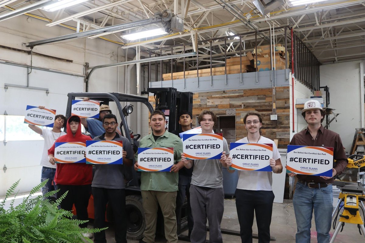 EdcGreatPlains's tweet image. Stacking credenitals!💪

Construction Trades students are officially #certified in Fork Lift Operator and OSHA-10, adding serious value to their toolbelt. These aren’t just certificates, they’re proof they’re ready to step onto a job site with confidence, awareness,