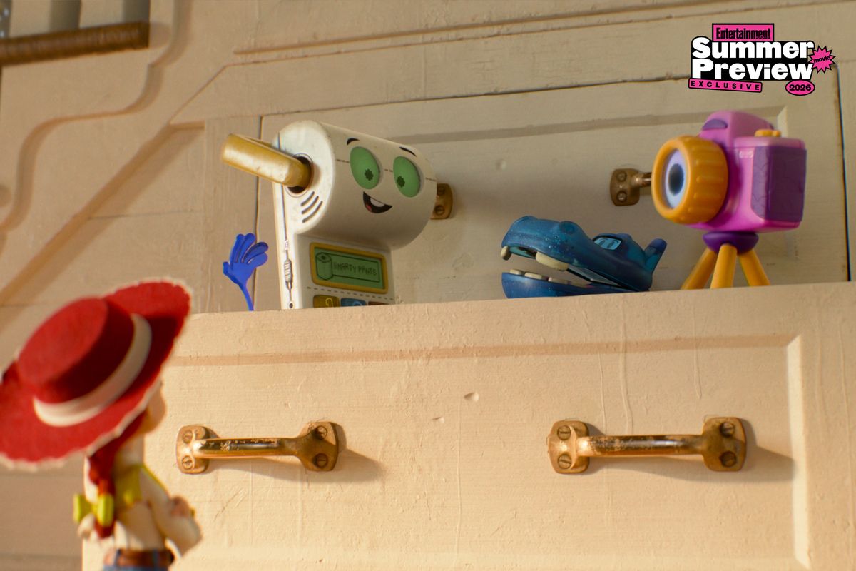 Entertainment Weekly tweet media