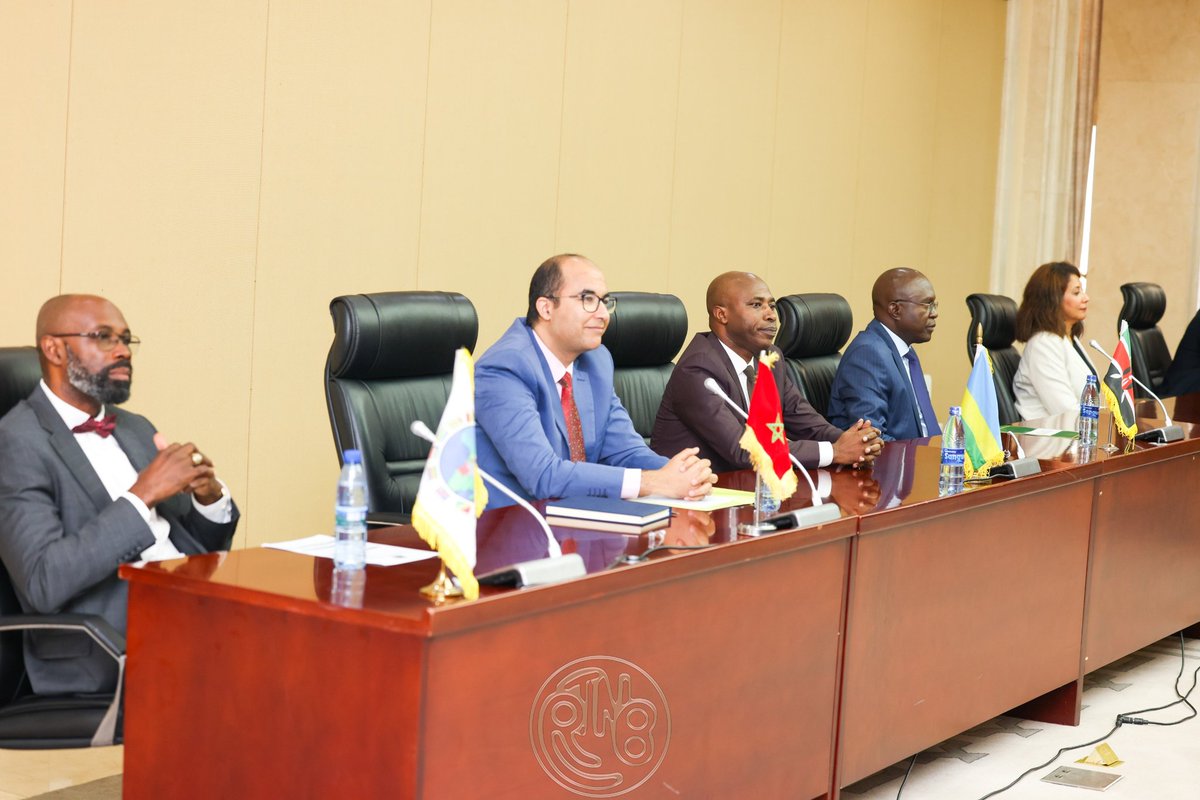 Diplomatie et coopération africaine Le Président Évariste Ndayishimiye ...