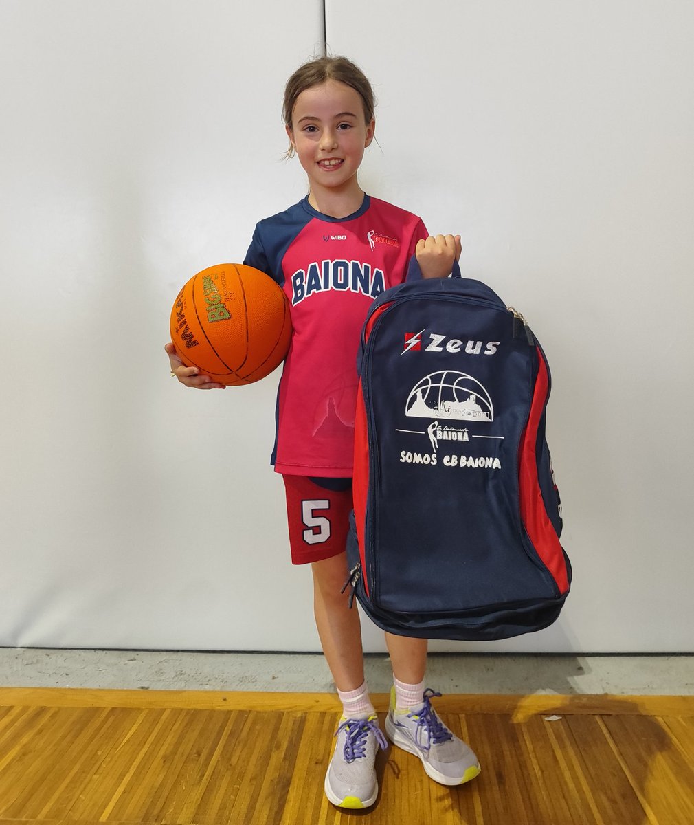 CBBaiona's tweet photo. 📚🏀 Con motivo del Día del Libro (23 de abril), el CB Baiona organizó su ya habitual concurso de escribir un cuento/cómic entre nuestros jugadores y jugadoras de Minibasket‼️

La ganadora de esta edición ha sido Emma Taboada, jugadora del prebenjamín mixto 👏🏻

Enhorabuena! 🏀📚 https://t.co/QnL09IvVlq