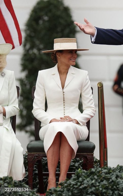 My moms caregiver tweet media