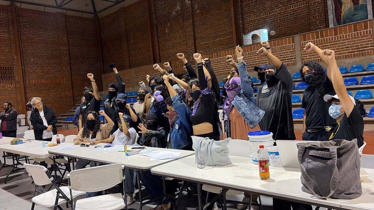 cdhmorelos's tweet image. 1/2 🕊️ La Comisión de Derechos Humanos del Estado de Morelos (CDHM) brindó acompañamiento en calidad de observadora durante las mesas de diálogo sostenidas entre autoridades de la @uaemorelos y la Resistencia Estudiantil, los días 24 y 25 de abril.

#DDHH #UAEM #Observación