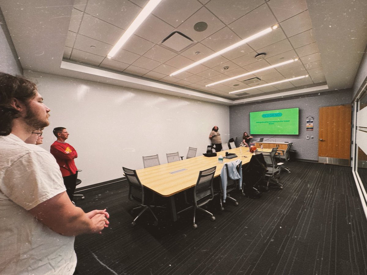 tpusascclincoln's tweet image. Yesterday was our final meeting as we prepare for finals and summer! We had a great group of people as we enjoyed a great Yes or No with debate game!
~ ~ ~
We can’t wait to be back on campus next semester as we continue to grow and pick up the mic!
~ ~ ~
#scc #tpusa #pickupthemic