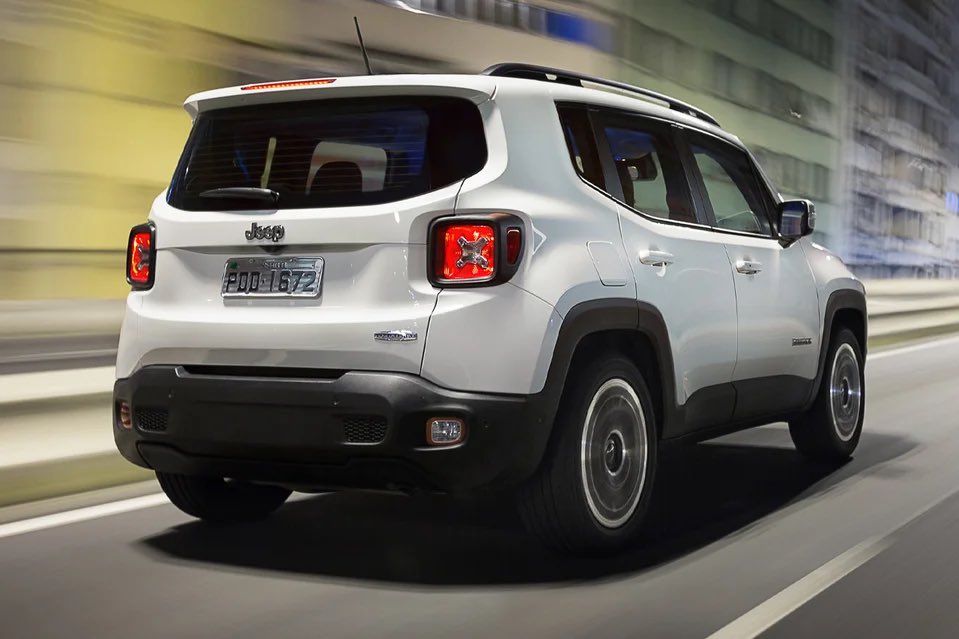 O Estagiário tweet media