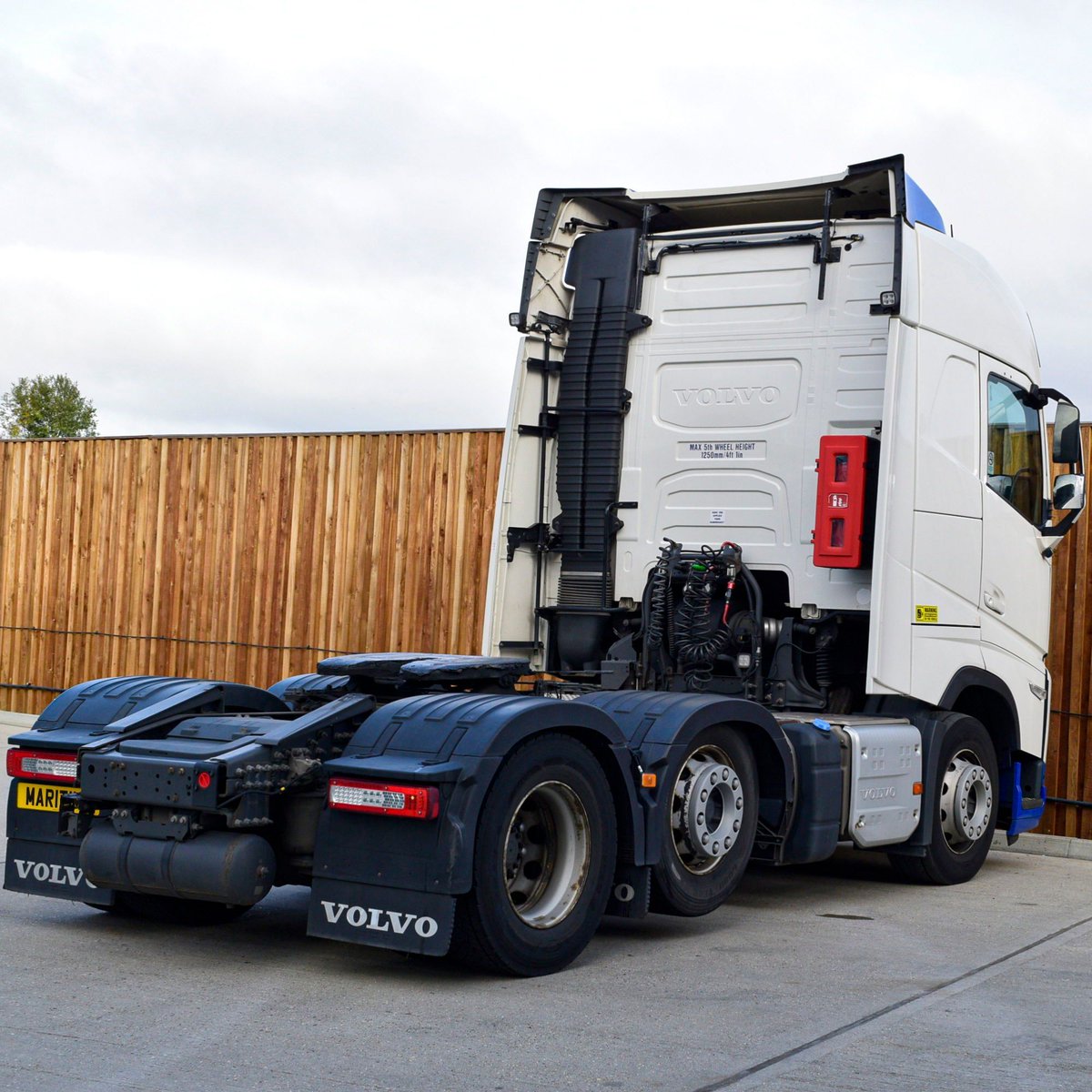 Secondhandtrucks tweet media