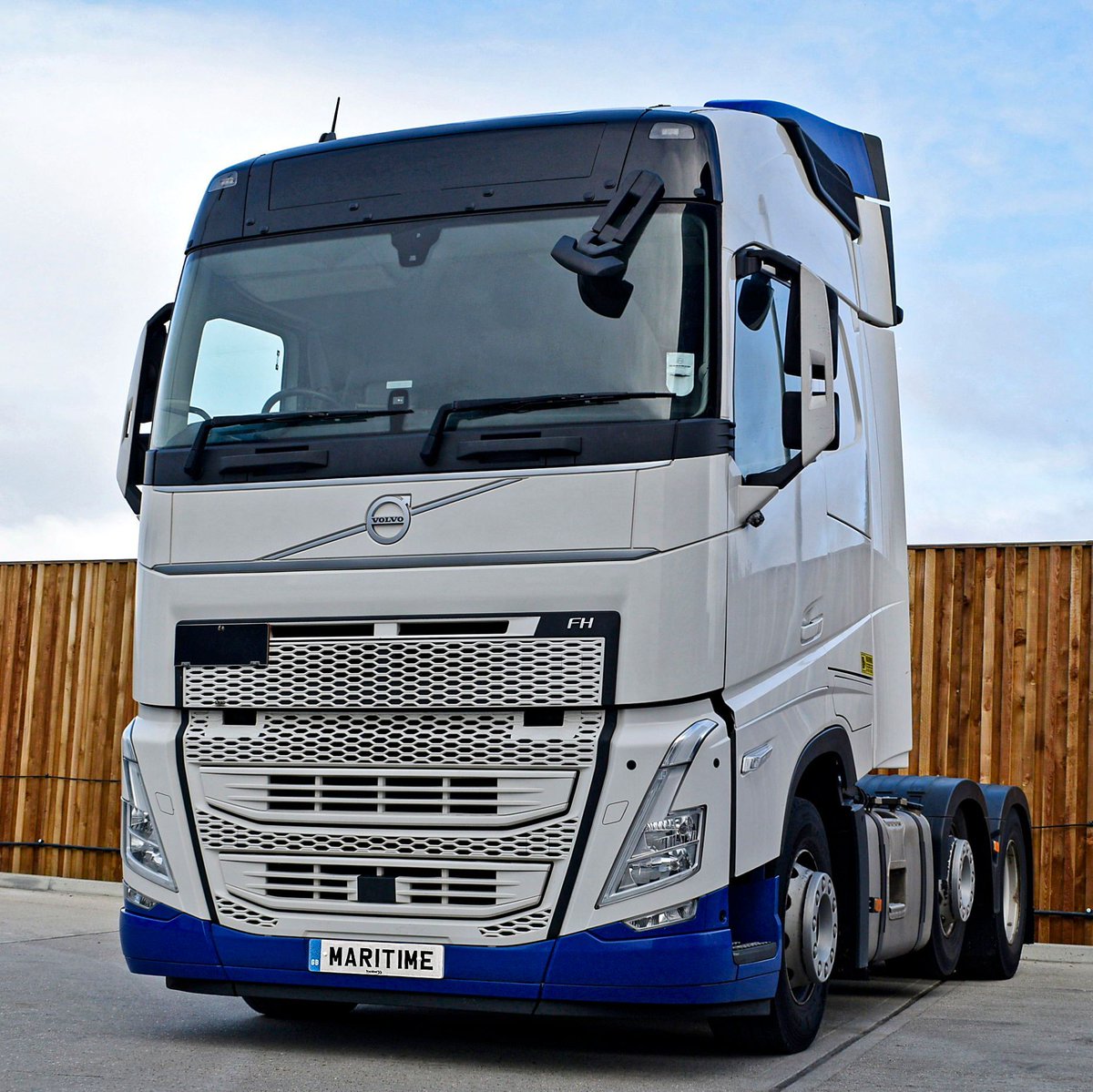 Secondhandtrucks tweet media