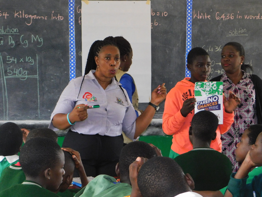 PolicyUganda's tweet photo. We spent our morning of the 28th April 2026 at Mpererwe @ChurchofUganda_ Primary School. 

Combining hands, voices and efforts with Ms. Fiona from @sauti116 and Ms. Wendy Ruth from Kawempe Division's Probation Office, we shared with learners of the Primary 7 class about gender-based violence and what they can do in their capacity to fight it! 

Our team led by @archerfrom1997 elaborated on the link between alcohol and gender-based violence as well as emphasize how important it is, that every child lives a life free from violence of any kind.