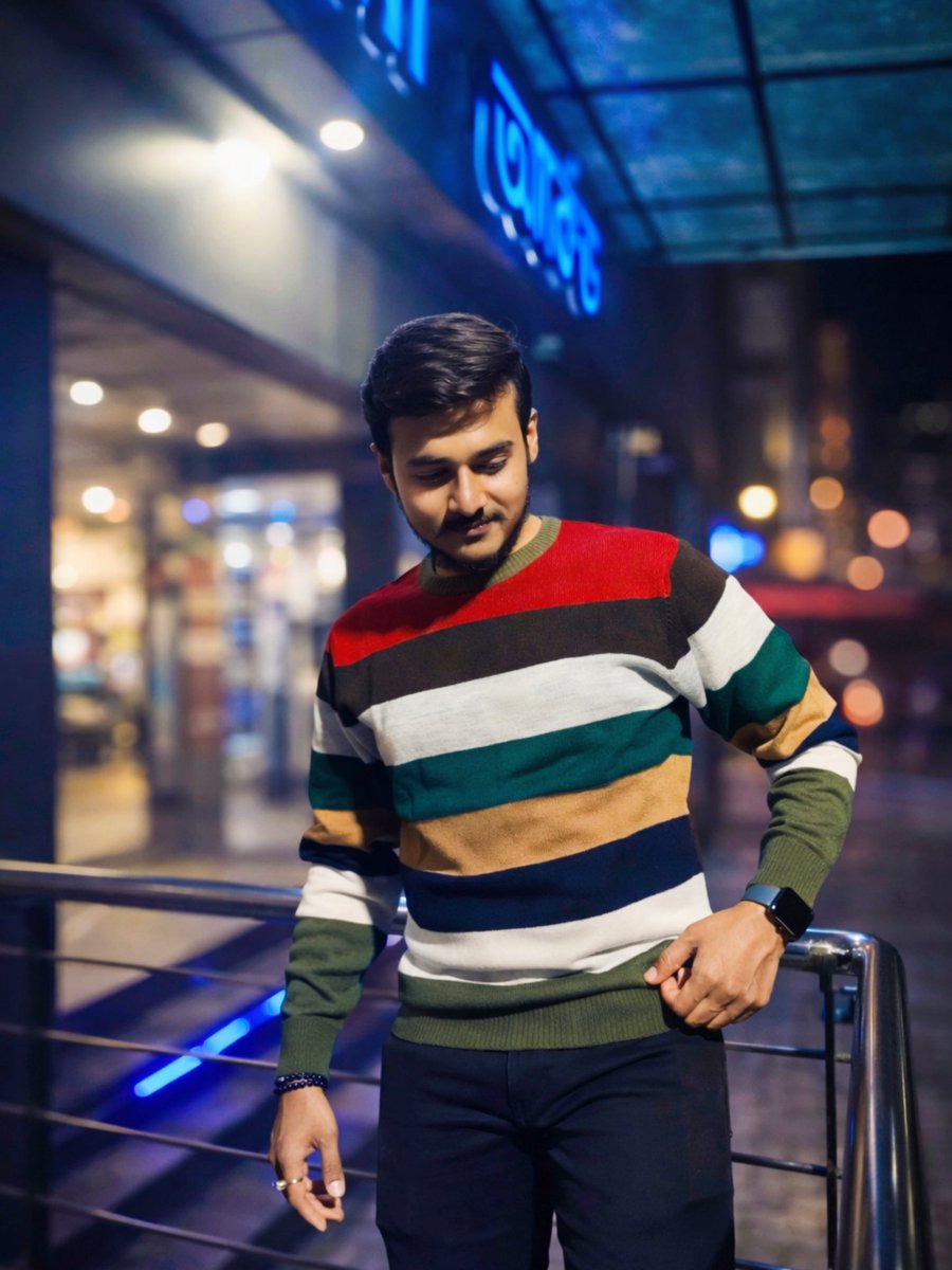 ImSubhraSJM's tweet photo. 𝐋𝐨𝐬𝐭 𝐢𝐧 𝐧𝐞𝐨𝐧 𝐥𝐢𝐠𝐡𝐭𝐬, 𝐟𝐢𝐧𝐝𝐢𝐧𝐠 𝐩𝐢𝐞𝐜𝐞𝐬 𝐨𝐟 𝐦𝐲𝐬𝐞𝐥𝐟 𝐢𝐧 𝐭𝐡𝐞 𝐬𝐢𝐥𝐞𝐧𝐜𝐞. ✨
.
.
#viral #photooftheday #trending #explore #instagood https://t.co/DACGV2jbHZ