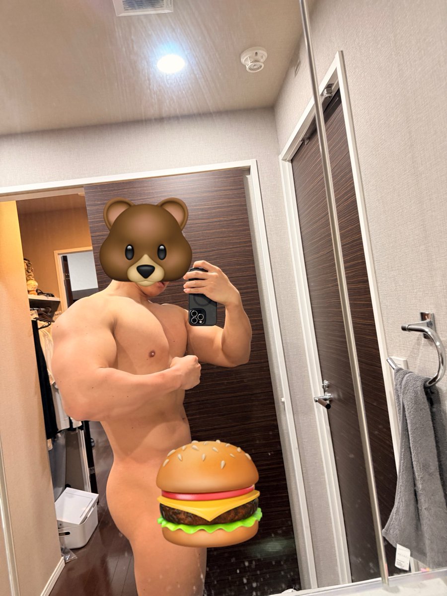 ryu_noir__'s tweet photo. 🐻🍔💪 https://t.co/ILGqHcrHRT