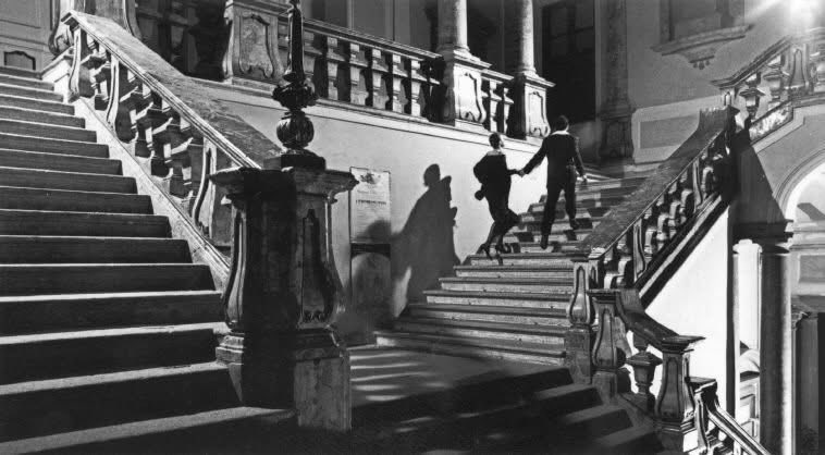 GmtServ66872's tweet image. #fotografia Cremona #FerdinandoScianna ✨📷