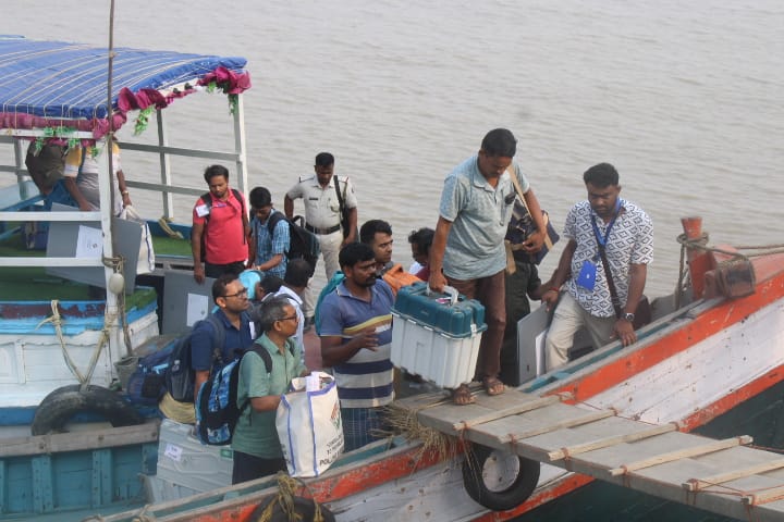 District Magistrate, South 24 Parganas tweet media