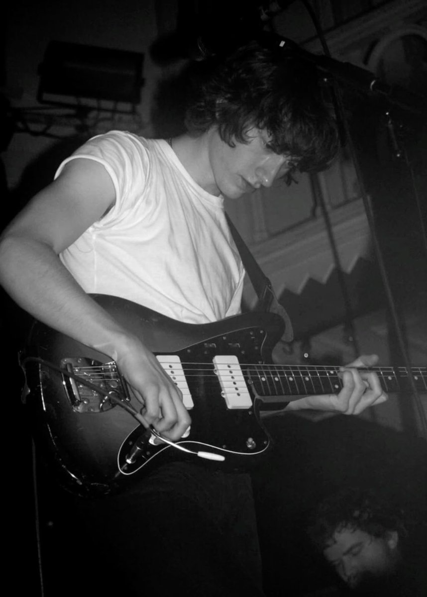 lily⚭🛋️ tweet media