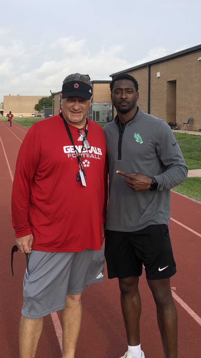 coachb_ware's tweet photo. It was great having @Kirkland_Parker from @MeanGreenFB on campus today checking out the @GoBigRedFB kids.  #GoBigRed #RecruitTheMailRoute https://t.co/Q5TtETWzZL