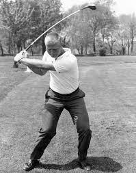 TheGolfDivoTee™  tweet media