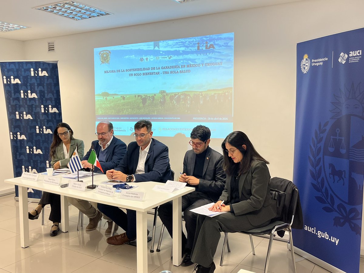 INIA_UY's tweet photo. Lanzamos un nuevo proyecto de cooperación entre Uruguay y México que apunta a fortalecer la sostenibilidad ganadera a partir del bienestar animal. 🇺🇾🇲🇽🐄 https://t.co/BYm2Avnzyv