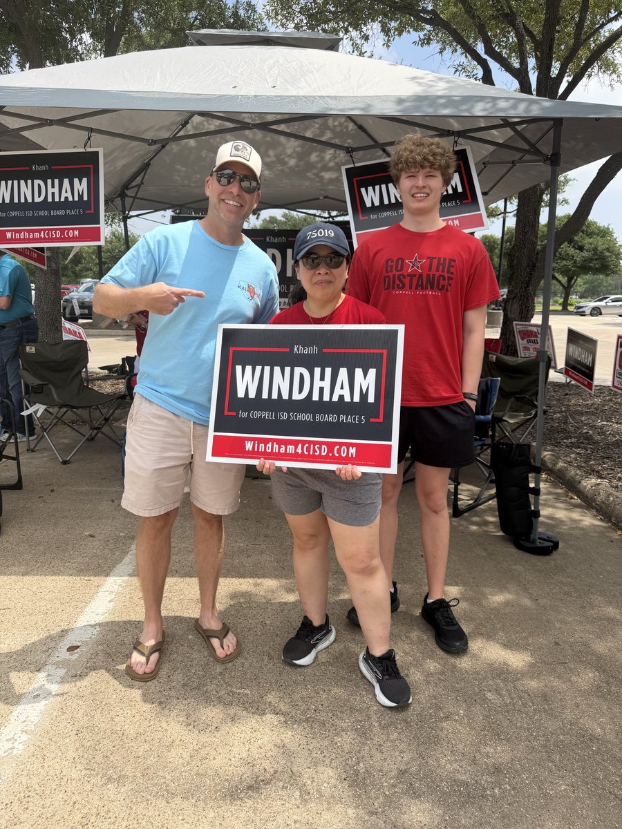 Windham4CISD's tweet photo. Grateful for those who paved the way building strong schools for every student. Appreciate the support from these former school board members - Judy Barbo, Barb Schmidt, Manish Sethi &amp; Thom Hulme (not pictured) and David Caviness, the outgoing Place 5 board member. #windham4cisd https://t.co/bph0CZTiej