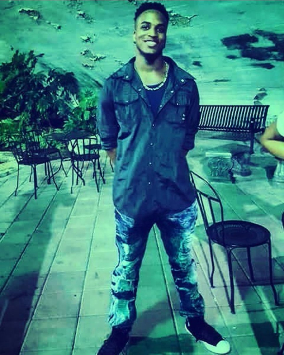 stover9_marcus's tweet image. Damn i use to think I was so damn fly back in 2016 time goes by fast #lookinggood #fresh #fypシ゚ #oldtimes