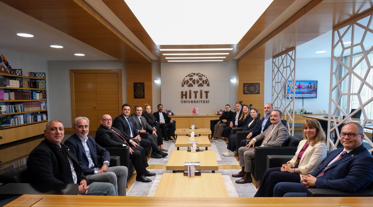 DogruAlp's tweet photo. Hitit Ünv. Kıymetli Rektörümüz @ProfAliOzturk Rektör Yard. @BaykamNurcan,@esavasbasci Teknokent Gm @Mr_Habo TTO @oozdilli1 ye Ayrı Ayrı @medikum55 Olarak Teşekkür Ederiz. Müthiş bir birliktelik başladı. Bugün önemli bir gün. @fikirdenurune #millikalkinmaningucluadı
@tusebgovtr https://t.co/0OOwLllNyA