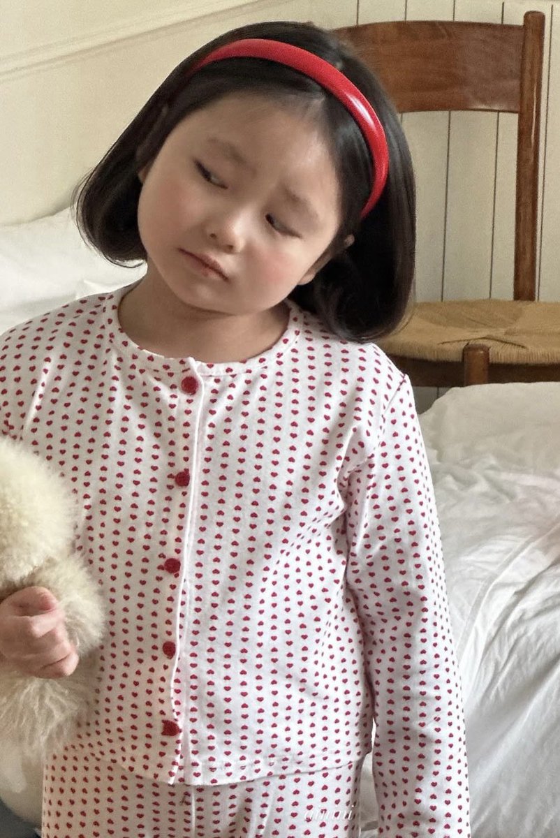 🅱🅷🅾🆄🆁 tweet media