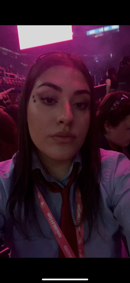 adri🌻 GRAN FINALE tweet media