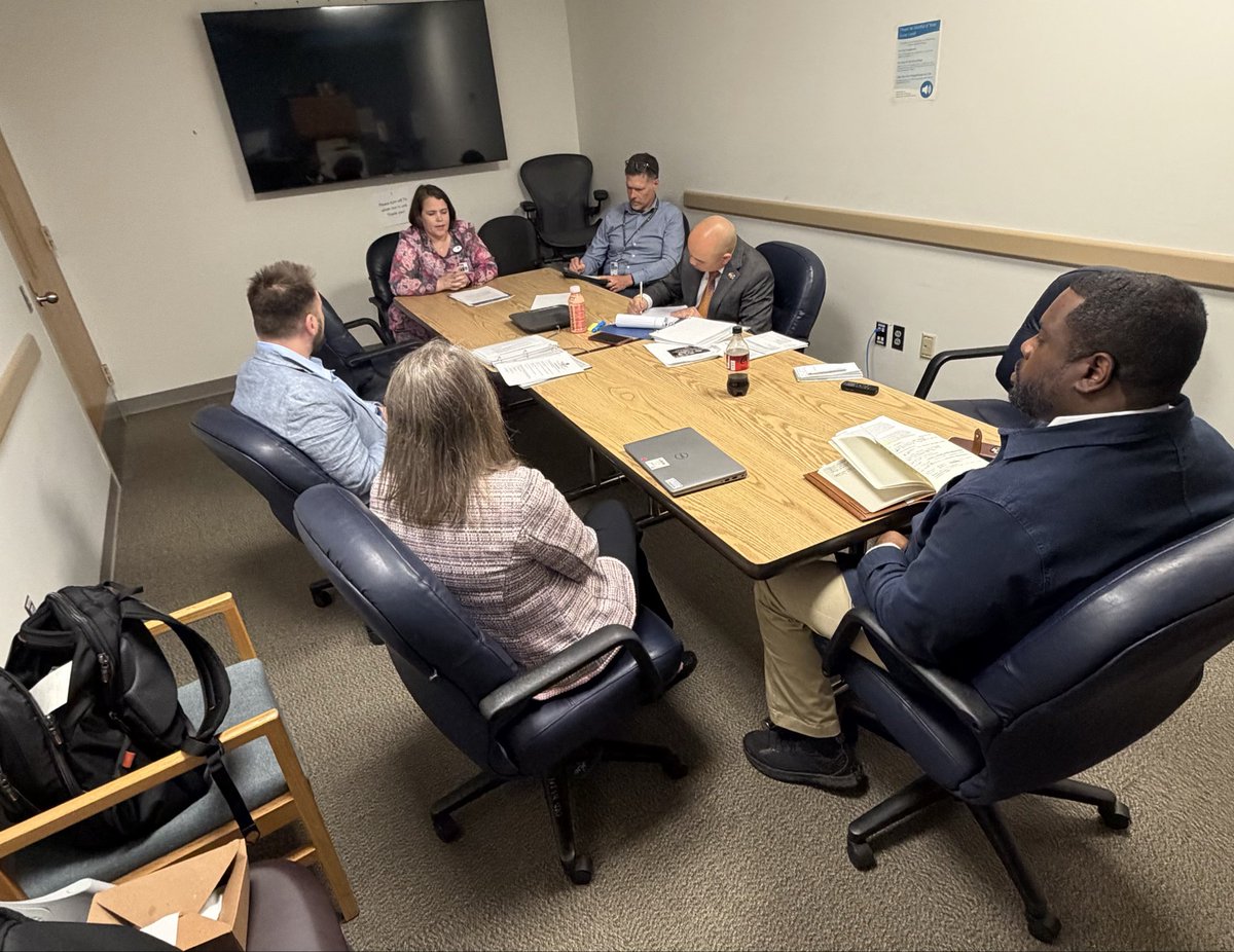 AmericanLegion's tweet image. Day 2 of our System Worth Saving visit to the Portland VAMC. We’re meeting with various departments to learn about best practices, challenges and other issues that affect veterans’ #healthcare. 
@DeptVetAffairs