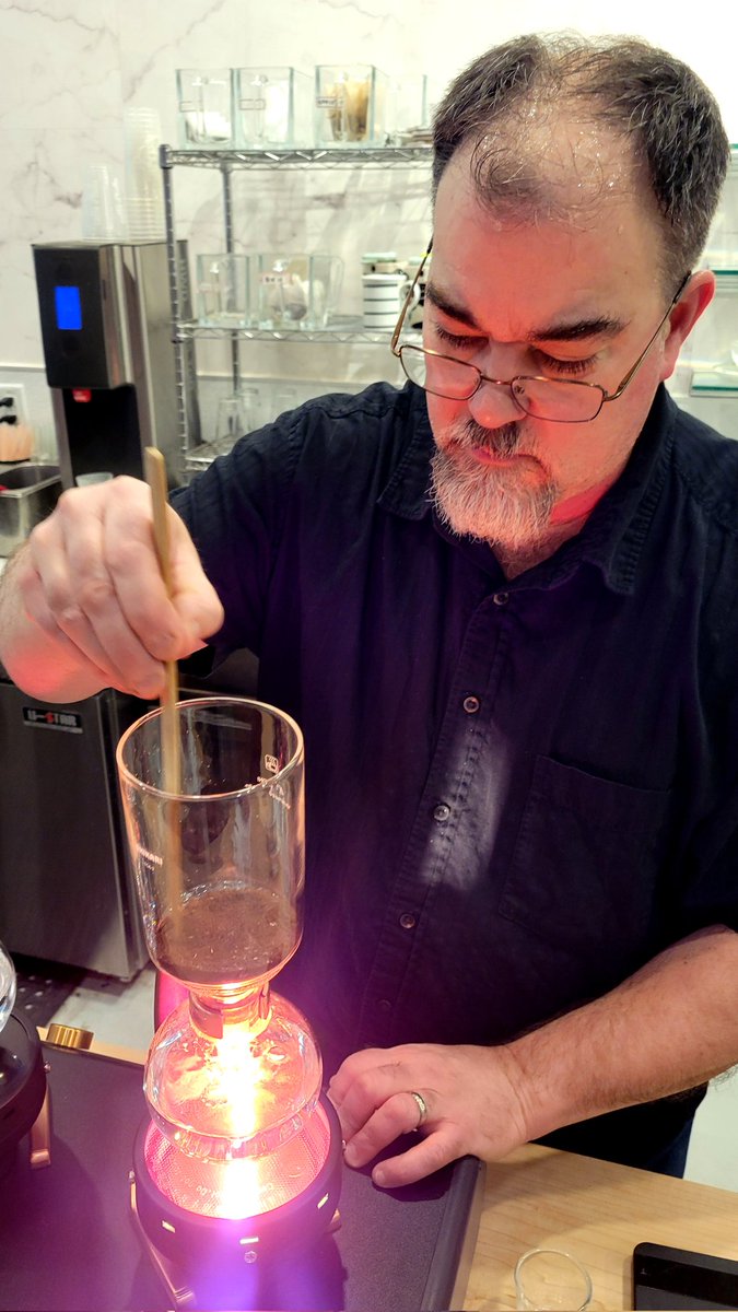 JohnPiquet's tweet image. "John is a coffee phenom. What he is doing there is a very refined vision of delicately curated coffee. "- Val Cantu, 2-Star Michelin Chef, Californios.

#CoffeeConsulting #FineDining #Craftsmanship