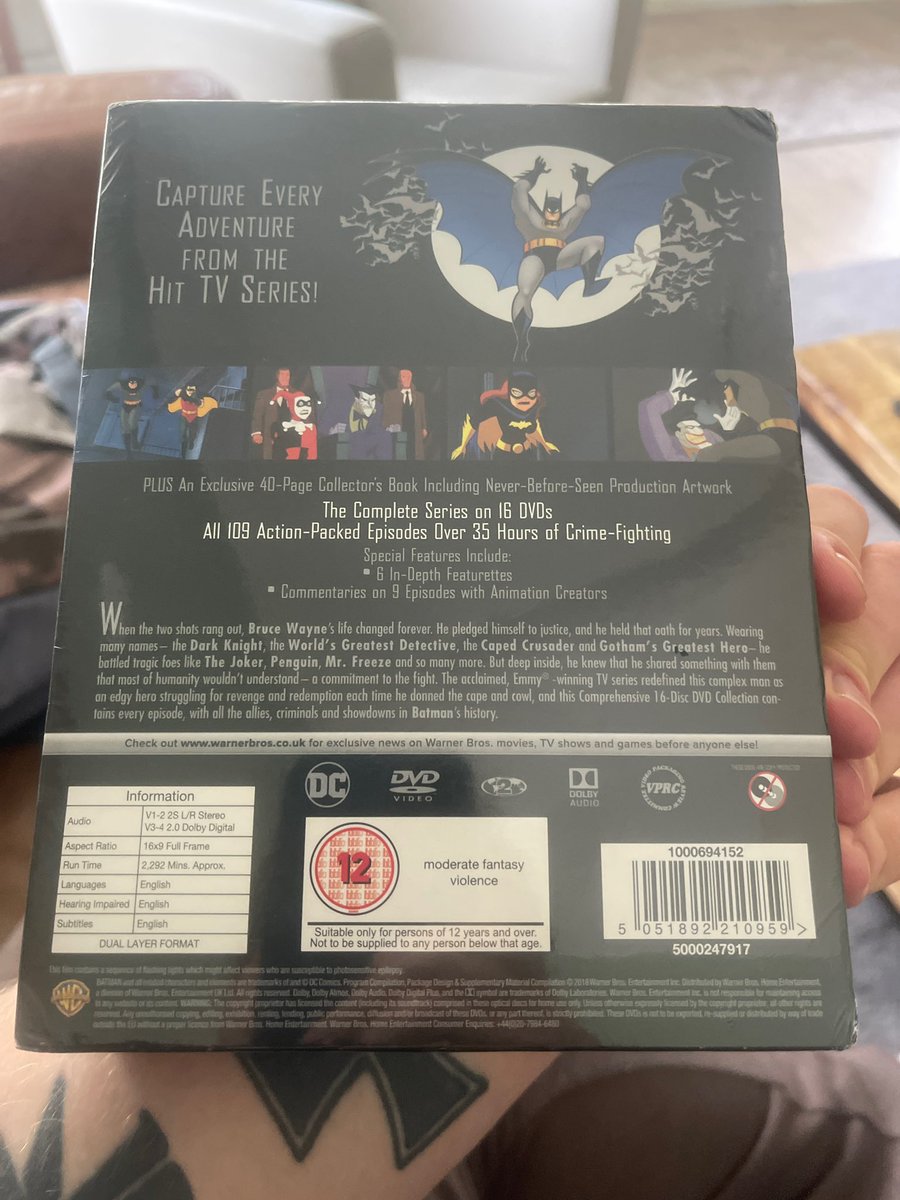 TalkaSimo's tweet image. My dvd box of batman the complete animated series arrived on mail today now i can watch this legendary animated tv show kids back in the 90s loved #batman #batmantheanimatedseries #1990s