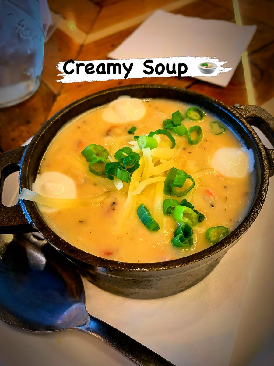 SaveMartInc's tweet image. Creamy potato soup with cheese and green onions – warm and comforting!
What’s your favorite soup?
#Foodie #PotatoSoup #ComfortFood #Yummy #SoupLover