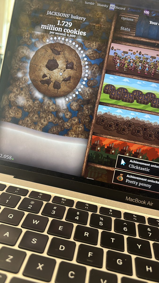 SirClarence_iii's tweet image. Cookies aren’t gonna click themselves #bluecollar