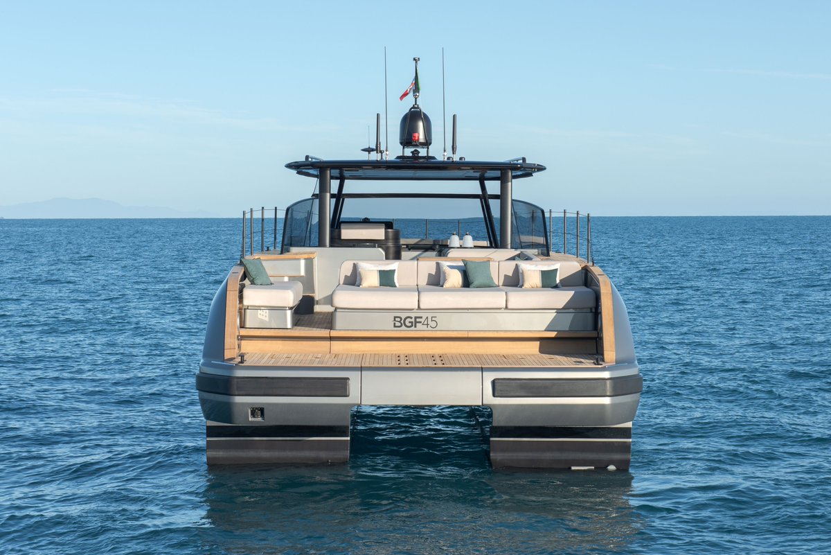 Siemens_Italia's tweet photo. 🤝 Quando tecnologia e mare puntano nella stessa direzione: il futuro.
Con #Bluegame (Gruppo Sanlorenzo) abbiamo ripensato lo yachting di lusso con un approccio sempre più sostenibile, digitale e orientato alle prestazioni.
▶️ https://t.co/48qv4SScOa https://t.co/f7ixRwA2eq