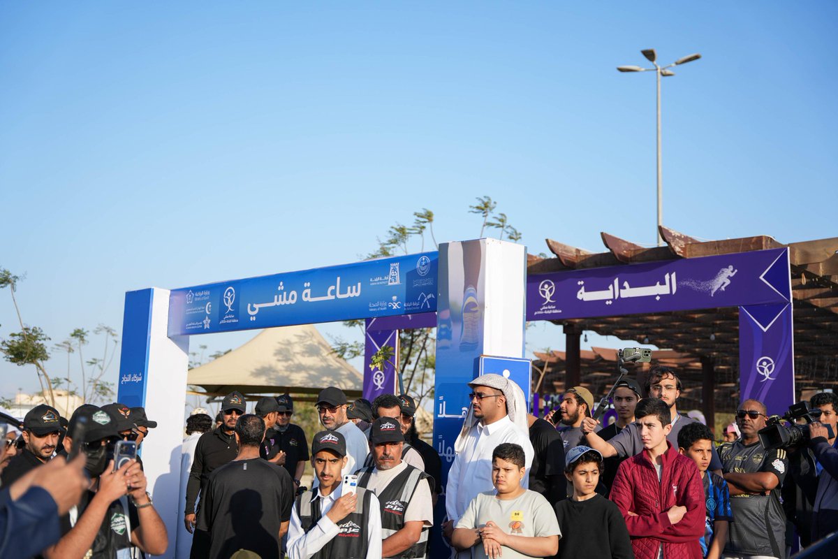 mrk7z's tweet photo. حيث انطلقت بمحافظة بلجرشي بحضور  سعادة محافظ بلجرشي وعدد من القيادات الحكومية والفرق التطوعية في حديقة الخزامى 
لتعزيز نمط الحياة الصحي
وتأتي هذه المبادرة الرياضية المجتمعية ضمن حزمة من البرامج التي تهدف إلى:
• نشر ثقافة المشي: رفع الوعي بأهمية النشاط البدني كجزء أساسي من اليوم. https://t.co/rmij1bv6wn