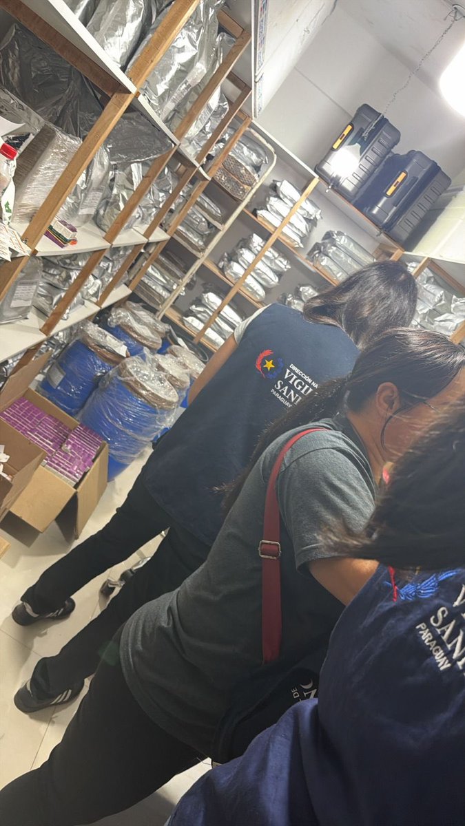 Alvaro Mora tweet media