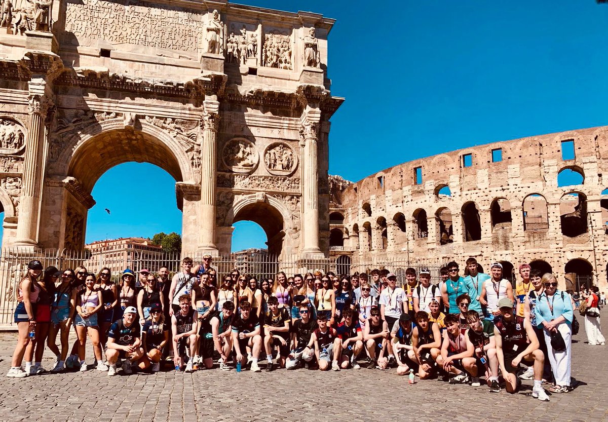 portumnacommsch's tweet photo. Marble, history, and a thousand stories 🏛️ From gladiators at the Colosseum to gods at the Pantheon, we walked where empires rose. Wonderful start to the TY tour 2026 🫶Ended the day less “emperors” and more “empty pizza boxes” 😀🇮🇹 #TYTrip #Roma @Tourism_Italy https://t.co/EAFGkEI4Yt