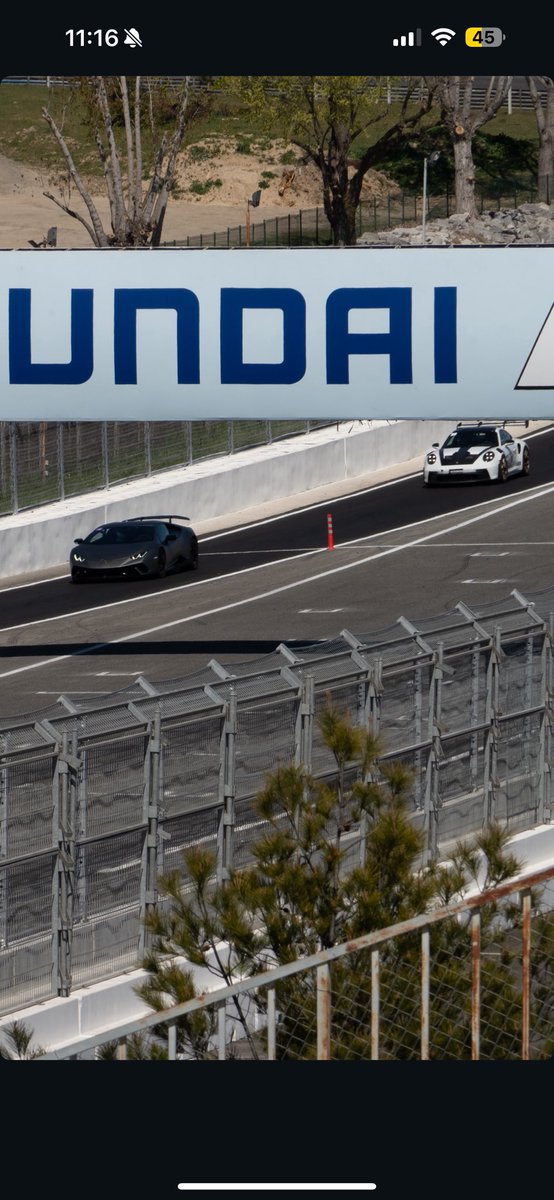 AlphaSniper97 tweet media