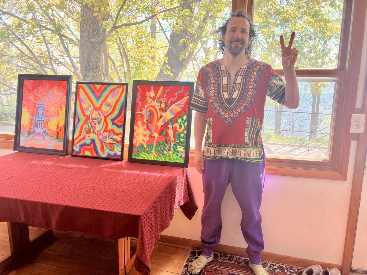 JamesHWidder's tweet image. It was a lot of fun to set up my second gallery for the @MMoCAMadison Gallery Night on Friday May 8th from 5pm - midnight at the American Feral Gallery in Madison 🖼️ 

Cheers everyone 🕊️🌞🕊️

#Peace on Earth ☮️🌎💚🌍💙🌏❤️🕊️

#Gallery #Night #Madison #Wisconsin #paintings #art