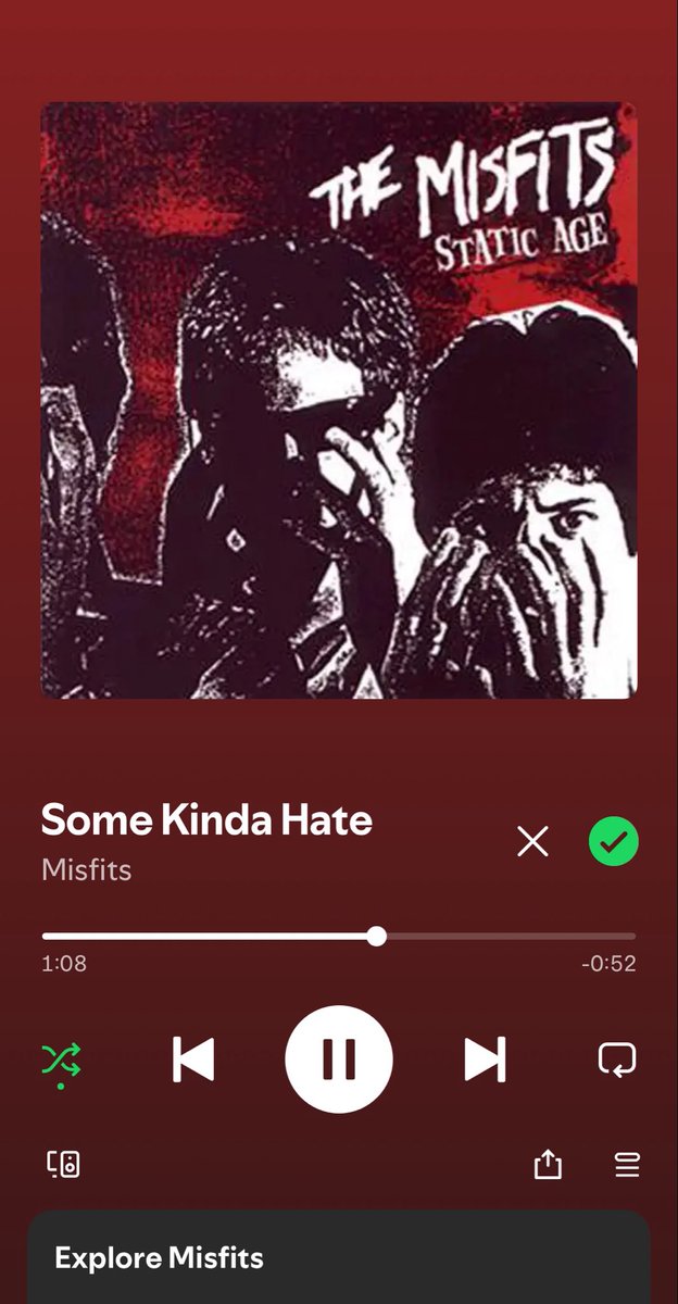 kitty! 💚 tweet media