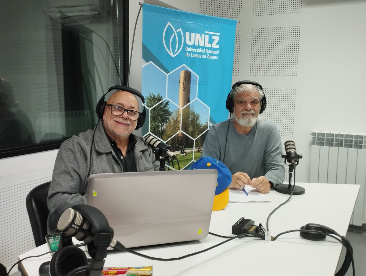 virtudelpajaro's tweet photo. 🎧 |#AHORA| Escuchamos a Oscar Amaya (@odamaya1961), psicopedagogo, docente y director del SAOP, que nos comparte su reflexión sobre la violencia en las escuelas y las amenazas de tiroteo que involucran a estudiantes. https://t.co/hyxRqXJeas