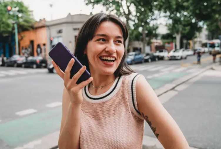 mexnewz's tweet photo. Por qué las #NotasDeVoz son tan populares en países como México, pero odiadas en otros como #ReinoUnido | #Tecnología #Entretenimiento #RedesSociales #WhatsApp https://t.co/3q2ziNscTR https://t.co/iST11dZVx2