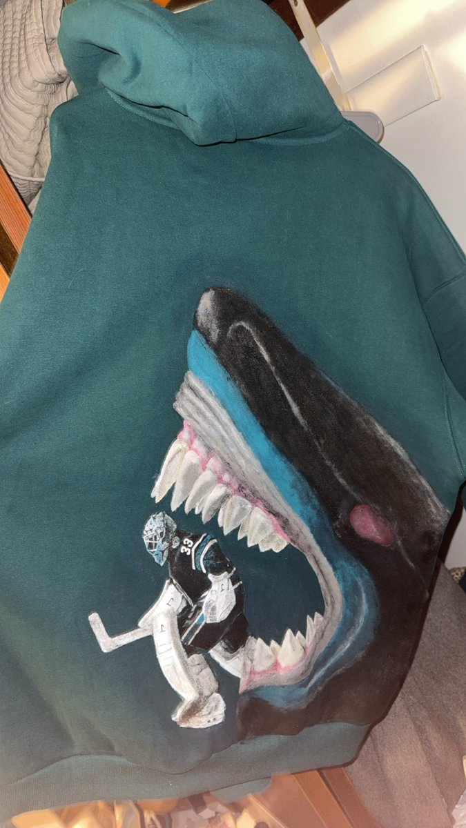 ash🦈 tweet media