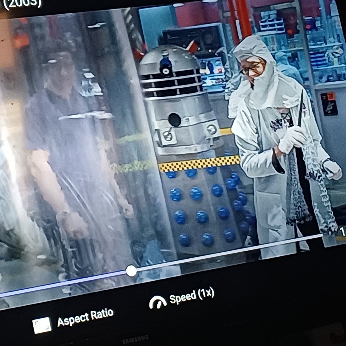 ThomasWhit21956's tweet image. Looney tunes and daleks i have can't stop laughing #doctorwho #looneytunes