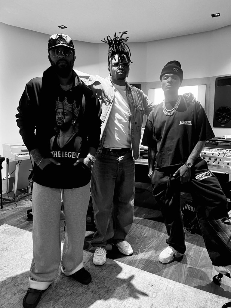 In The Room tweet media