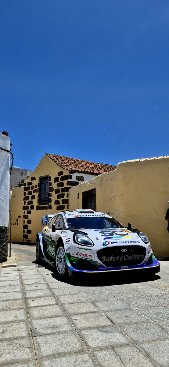 simon winstone tweet media