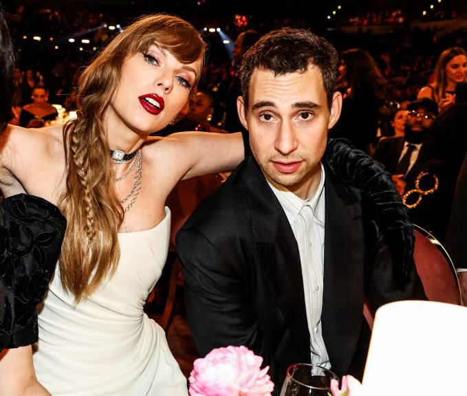 The Taylor Swift Updates tweet media